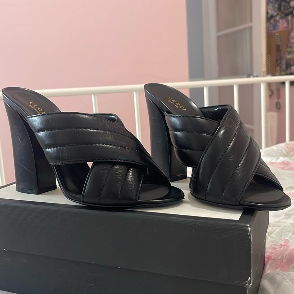 Women’s Gucci heels